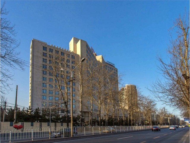 山东龙门式数控光纤激光切割机公司